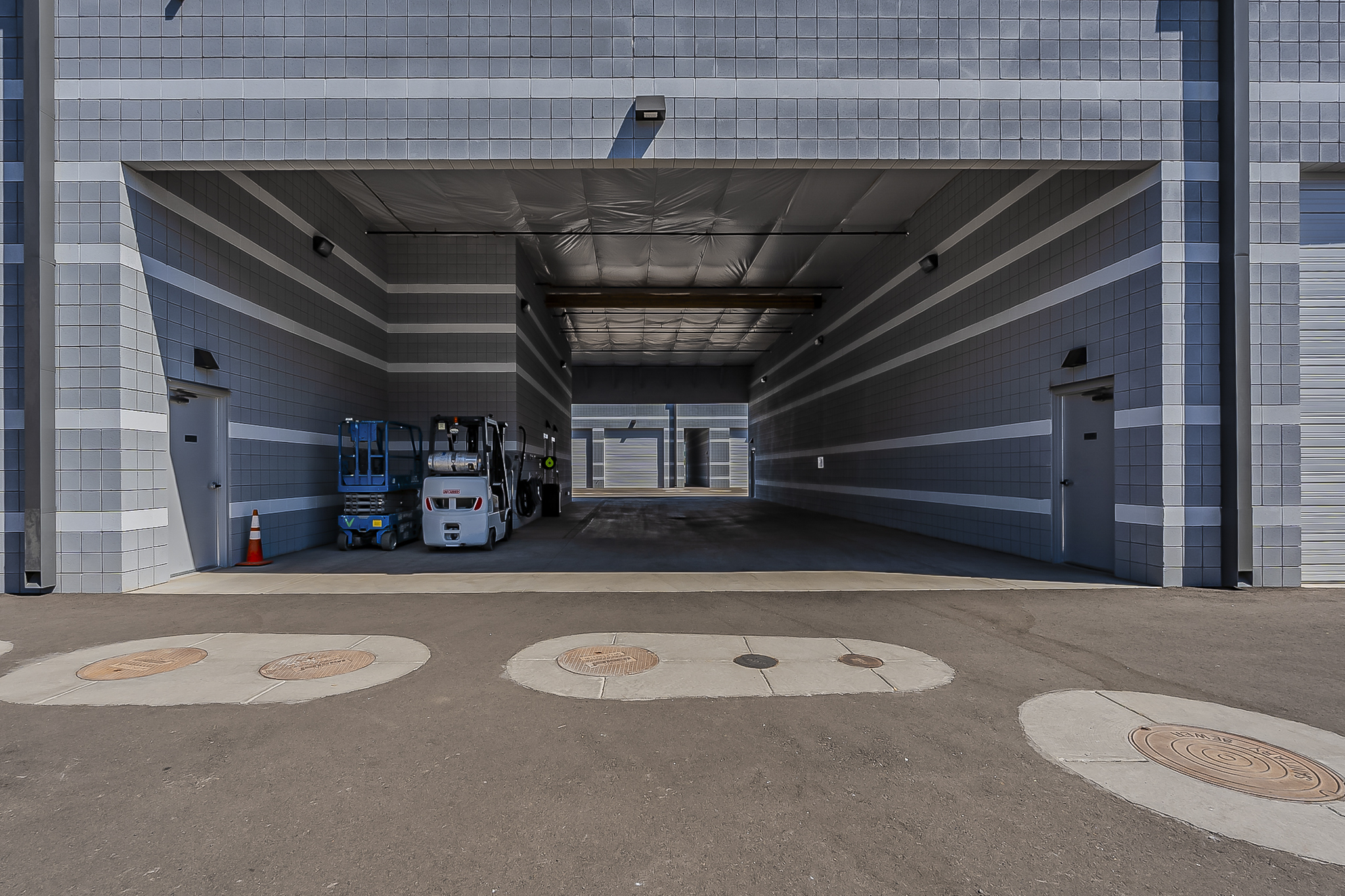 Motor-Vault Deer Valley Luxury Storage Garage Ownership-19th Ave