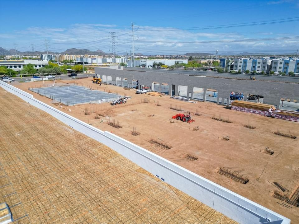 Exotic Car Garage Suites with Clubhouse Membership in Arizona Exotic Car Garage Suites with Clubhouse Membership in Arizona