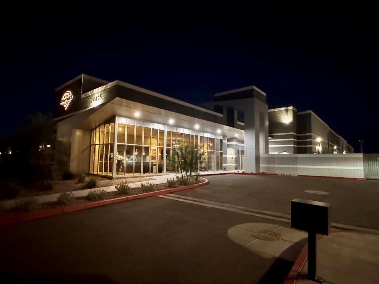 Clubhouse and Lounge Spaces Designed for Motor-Vault Owners Member's Clubhouse Clubhouse and Lounge Spaces Designed for Motor-Vault Owners