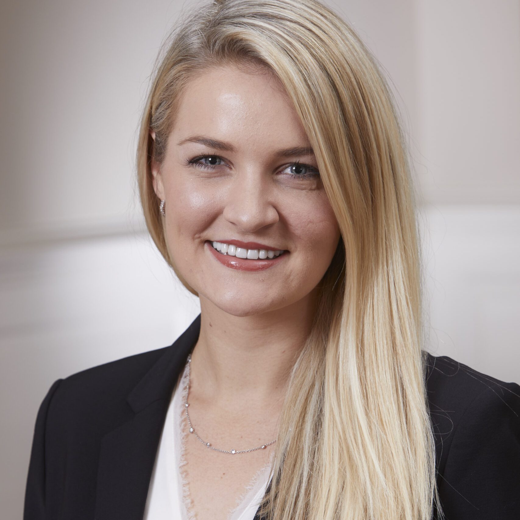 Spacious Clubhouse with Kitchen, TVs, and Lounge Seating Spacious Clubhouse with Kitchen, TVs, and Lounge Seating